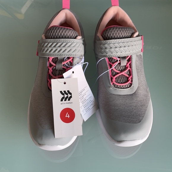 New - Picture 2 of 3